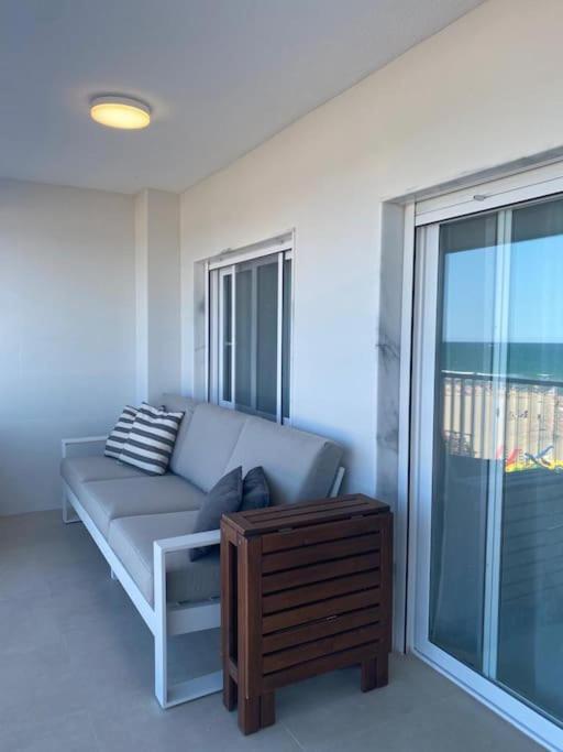 Apartamento 1ª Linea De Playa - Con Piscina Y Parking Playa de Gandia Eksteriør bilde